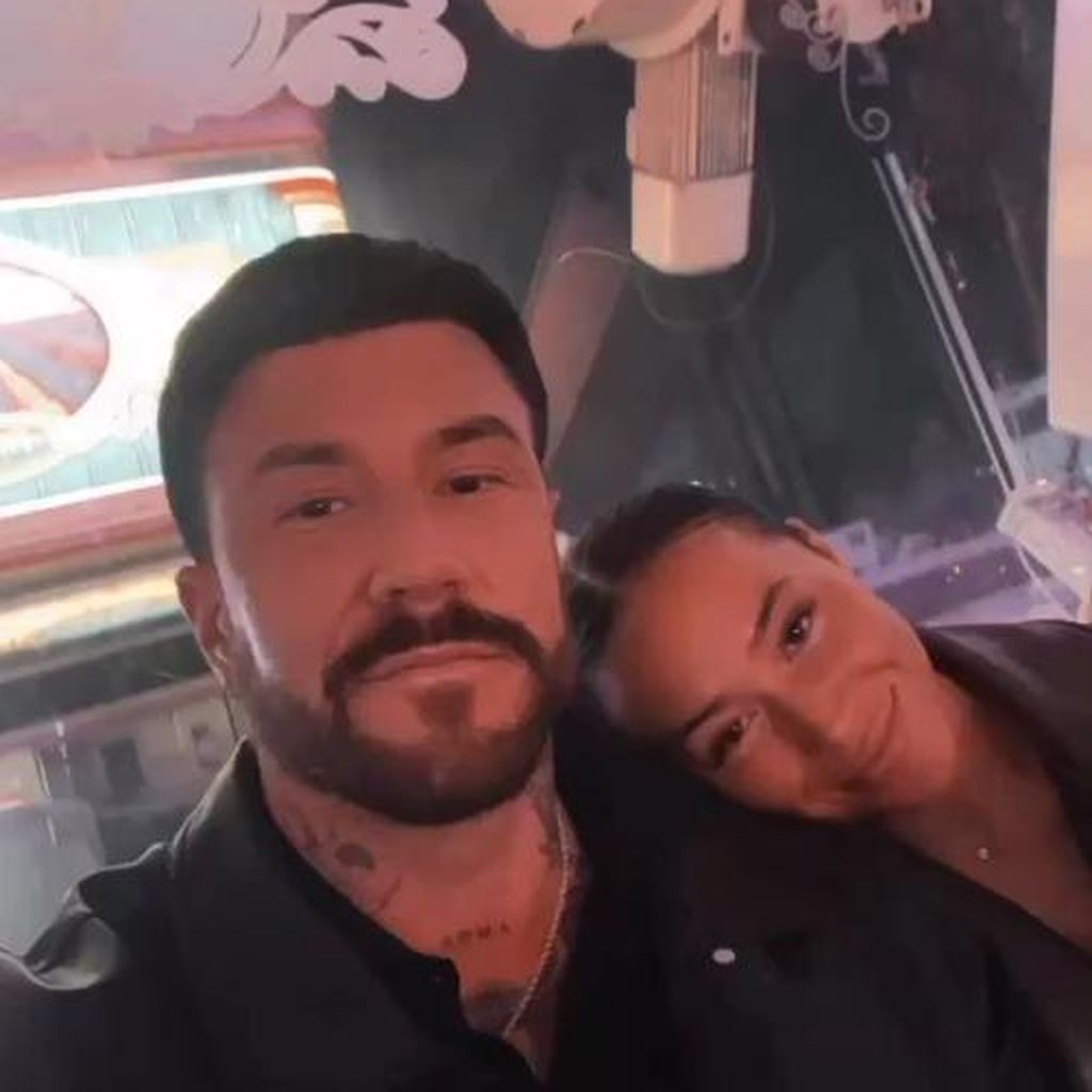 Realitystar Mischa Mayer und seine Verlobte