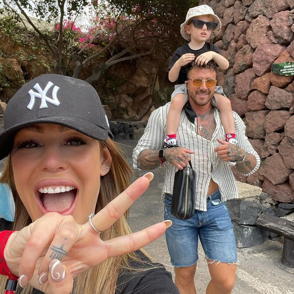 Mischa Mayer und Samantha Abdul mit Sams Sohn