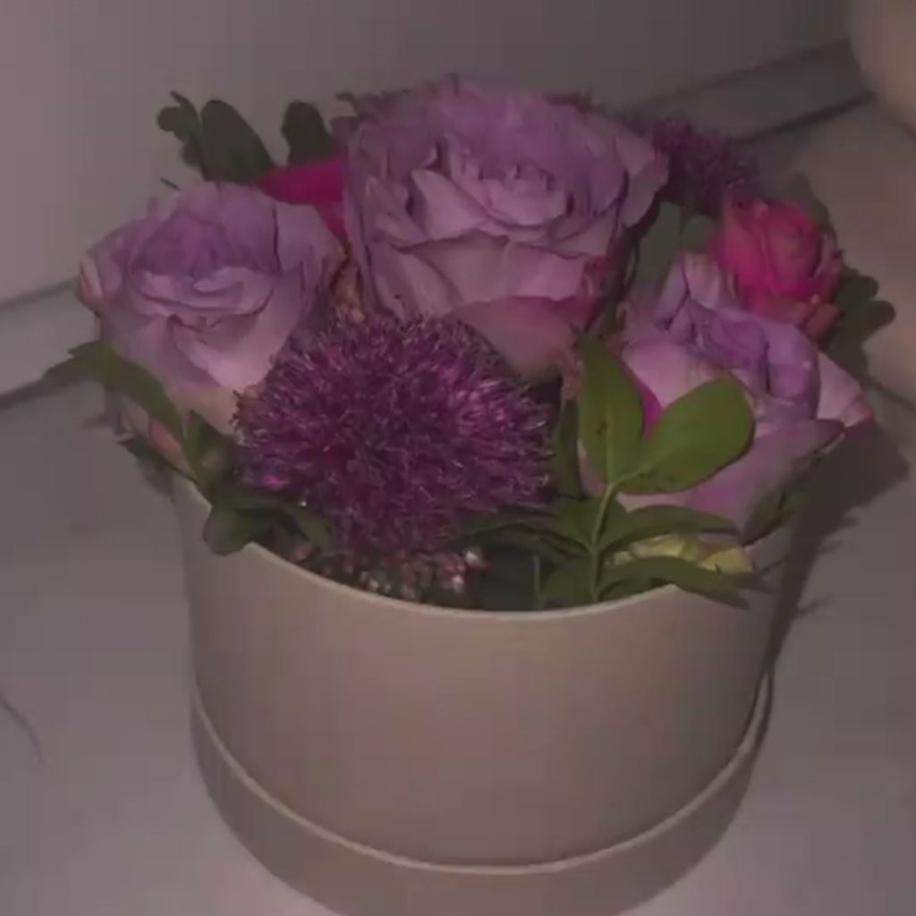 Mischa Mayers Blumen für Samantha Abdul