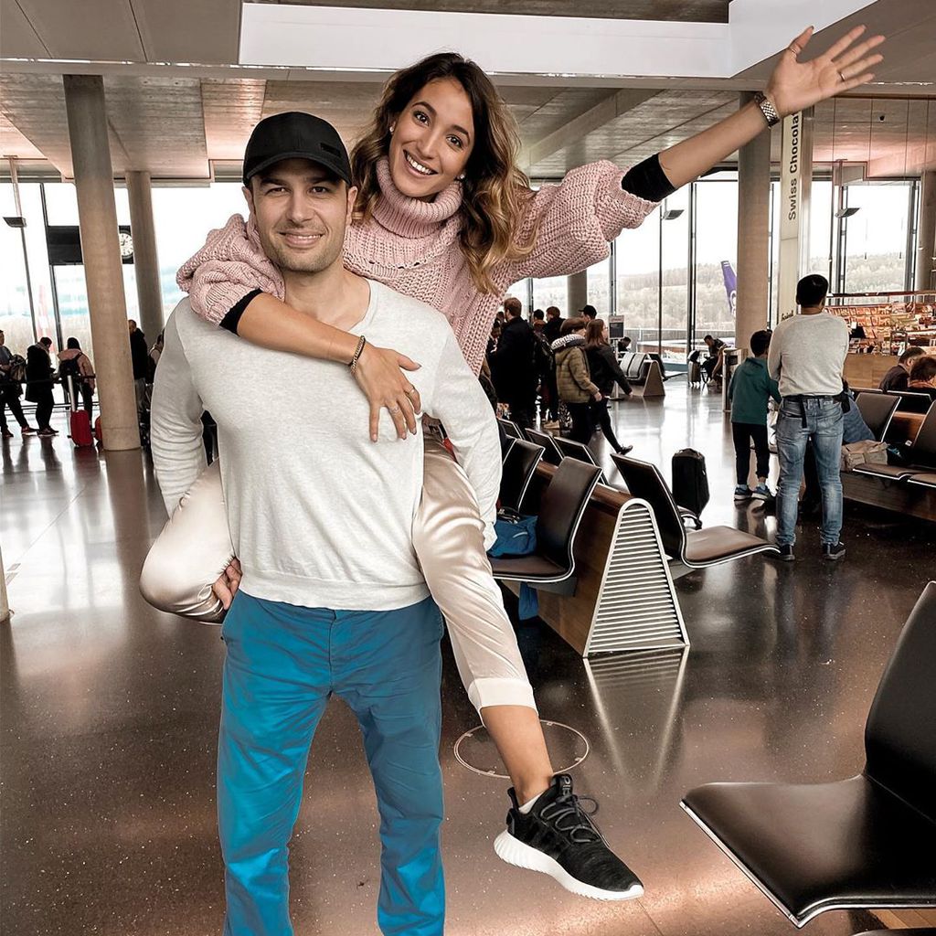 Sara und Lorenzo Leutenegger am Flughafen