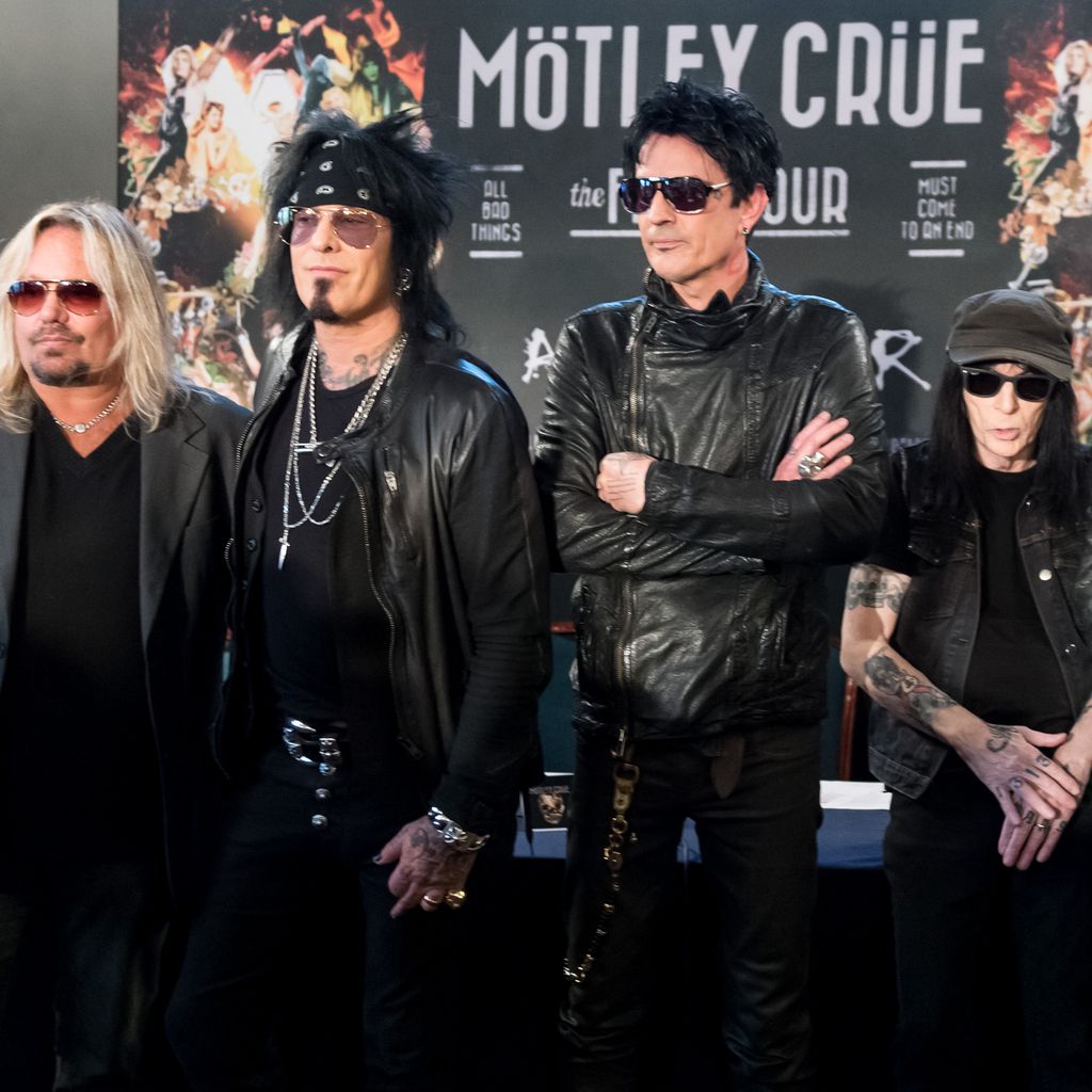 Mötley Crüe, 2015