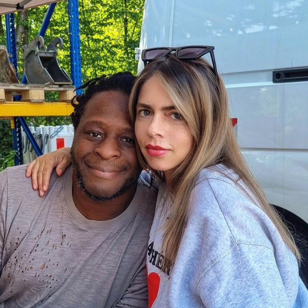 Mola Adebisi und Adelina Zilai
