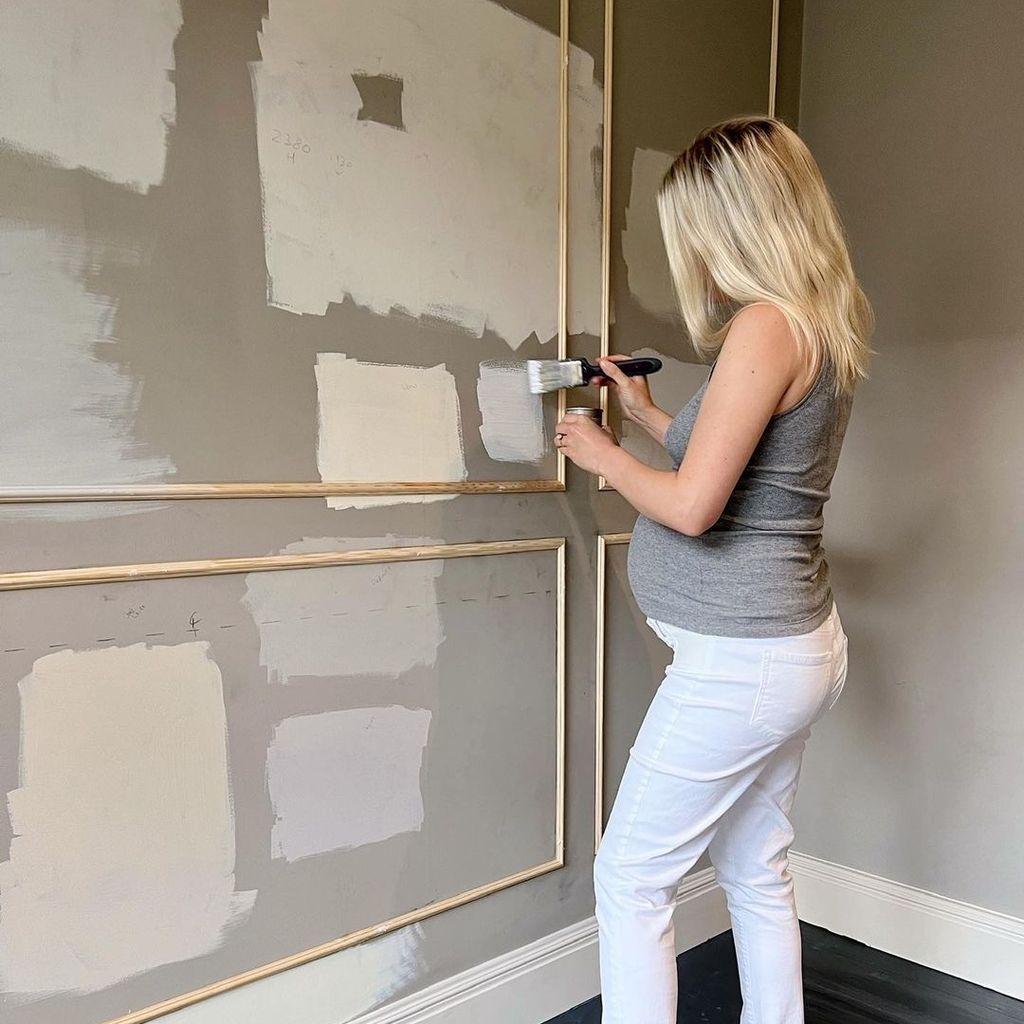 Mollie King streicht das Kinderzimmer ihrer Tochter