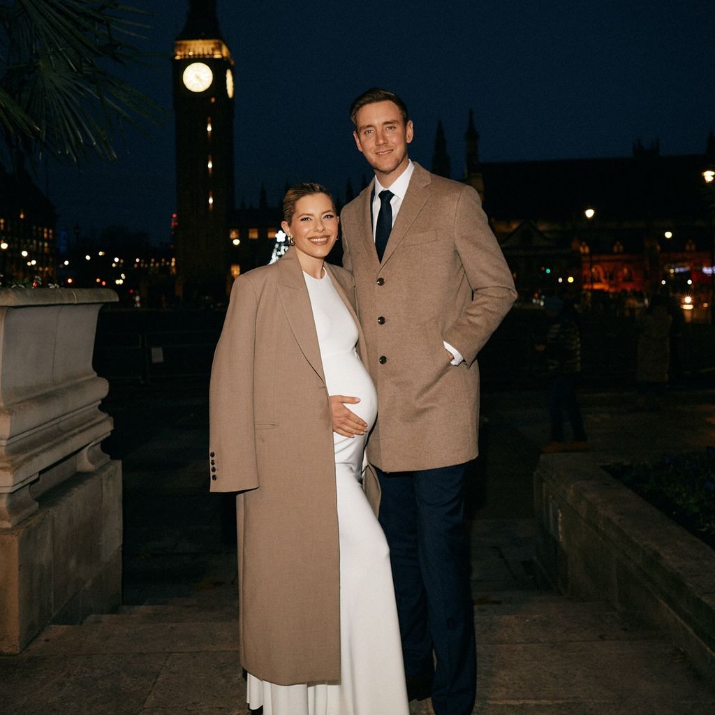 Mollie King und Stuart Broad, Dezember 2024