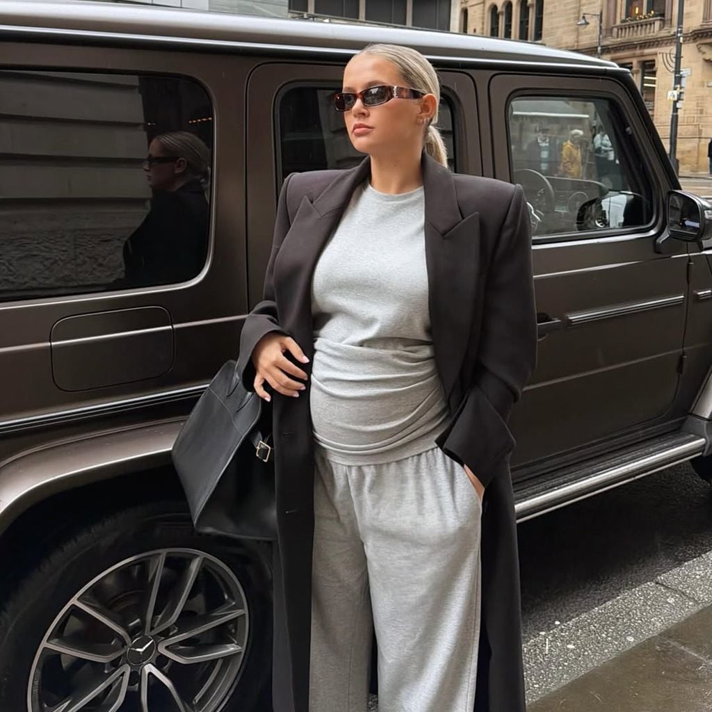 Molly-Mae posiert schwanger im Februar 2026