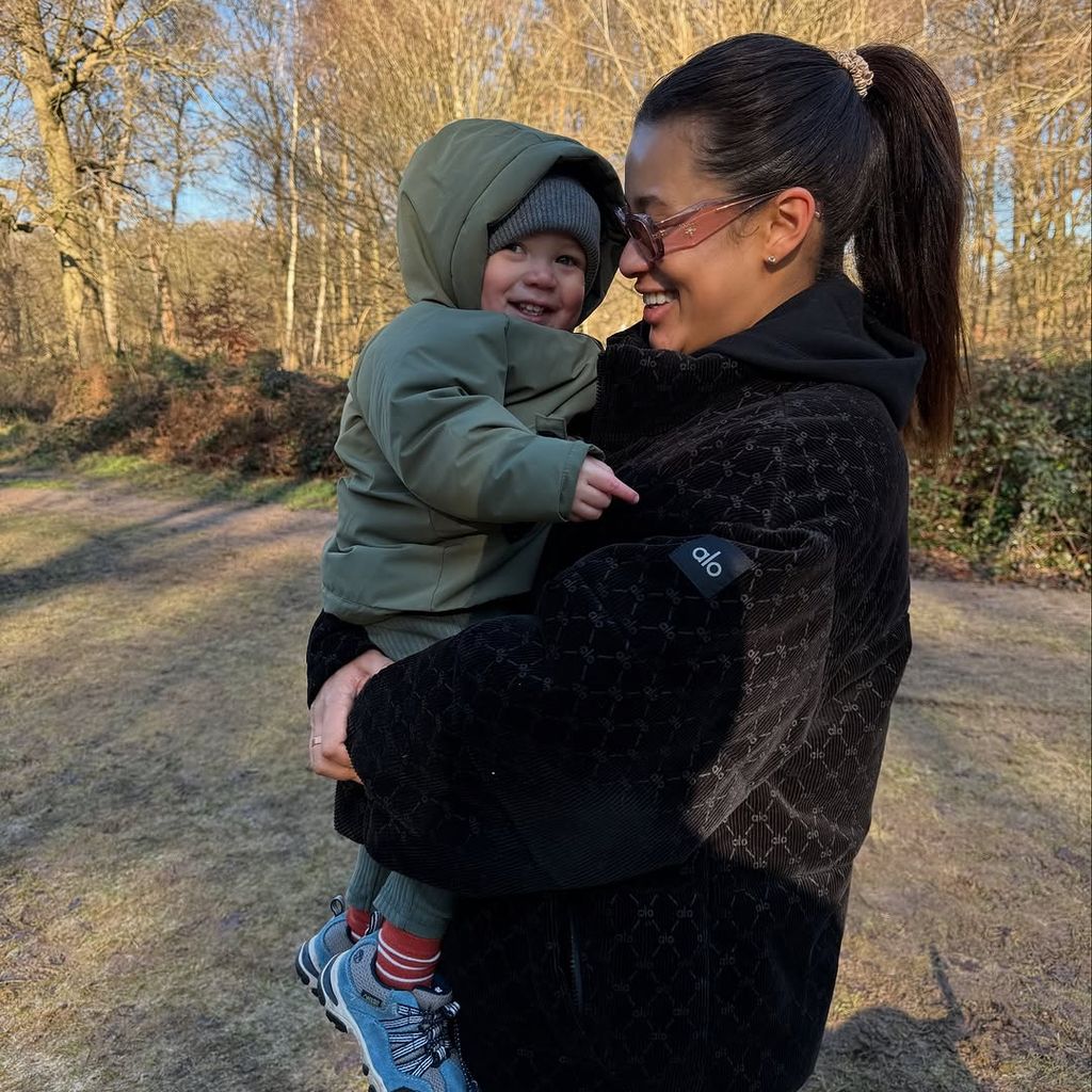 Montana Brown mit Sohn Jude, Februar 2025