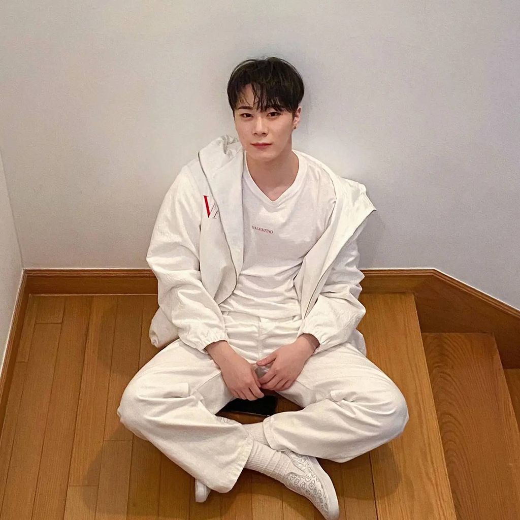 Moonbin, Musiker