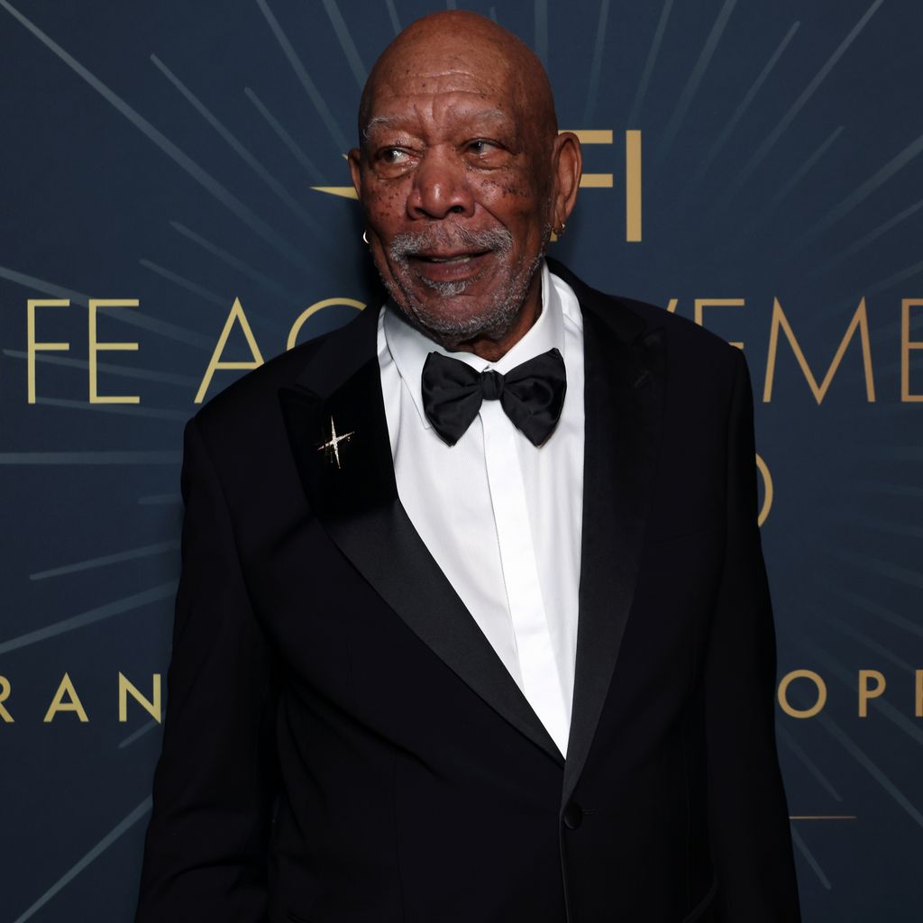 Morgan Freeman backstage bei der 50. AFI Life Achievement Award Gala