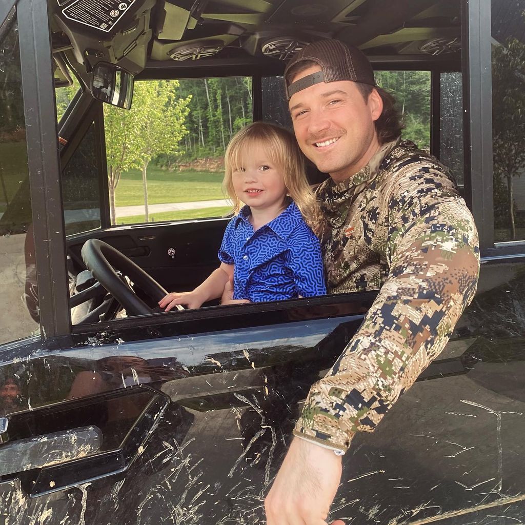 Morgan Wallen mit seinem Sohn Indigo