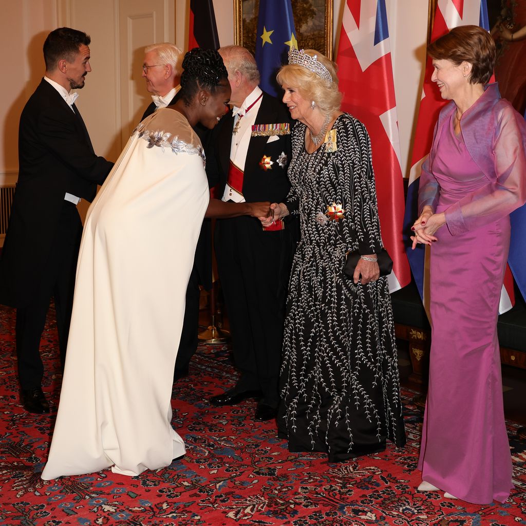 Evgenij Voznyuk, Motsi Mabuse, Frank-Walter Steinmeier, König Charles und Königsgemahlin Camilla