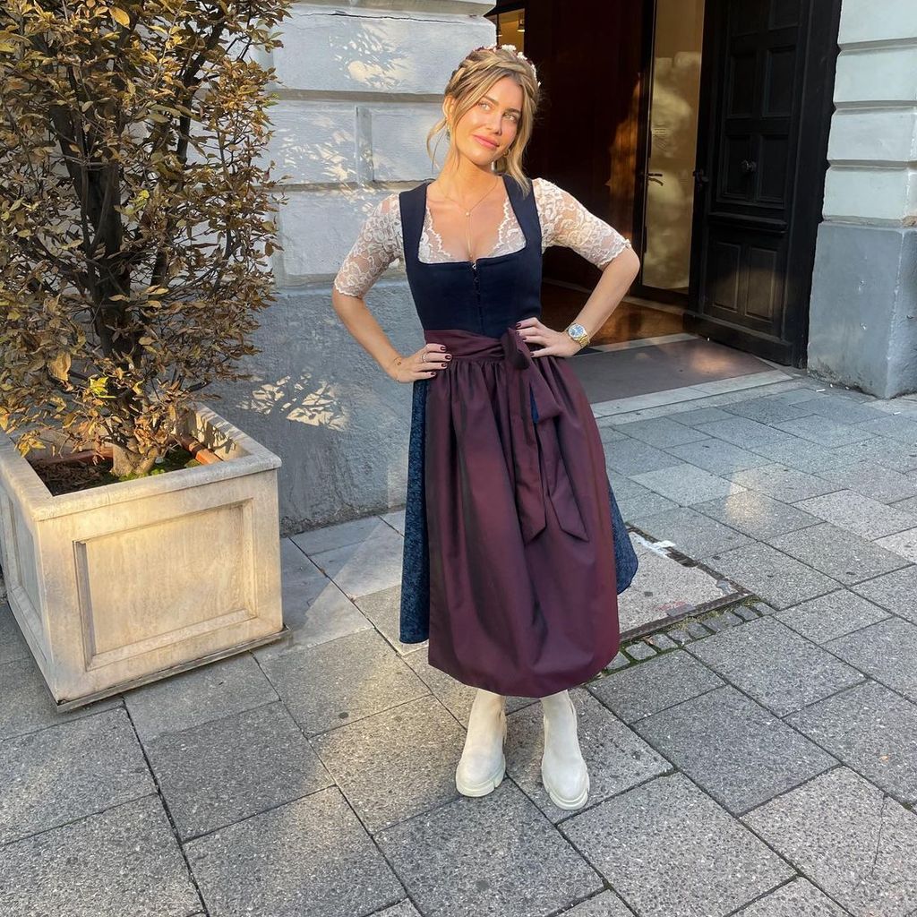 Mrs. Bella, Influencerin