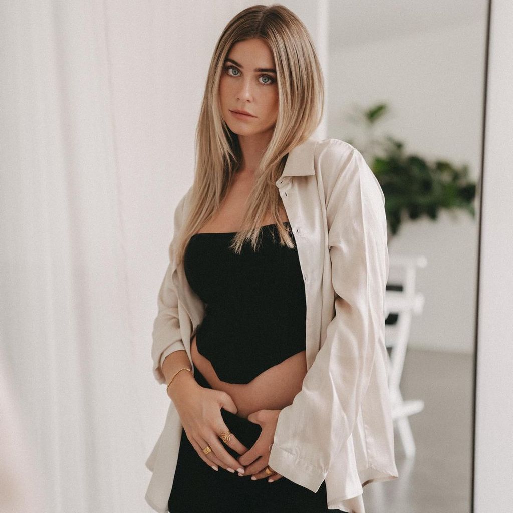 Mrs. Bella, YouTuberin