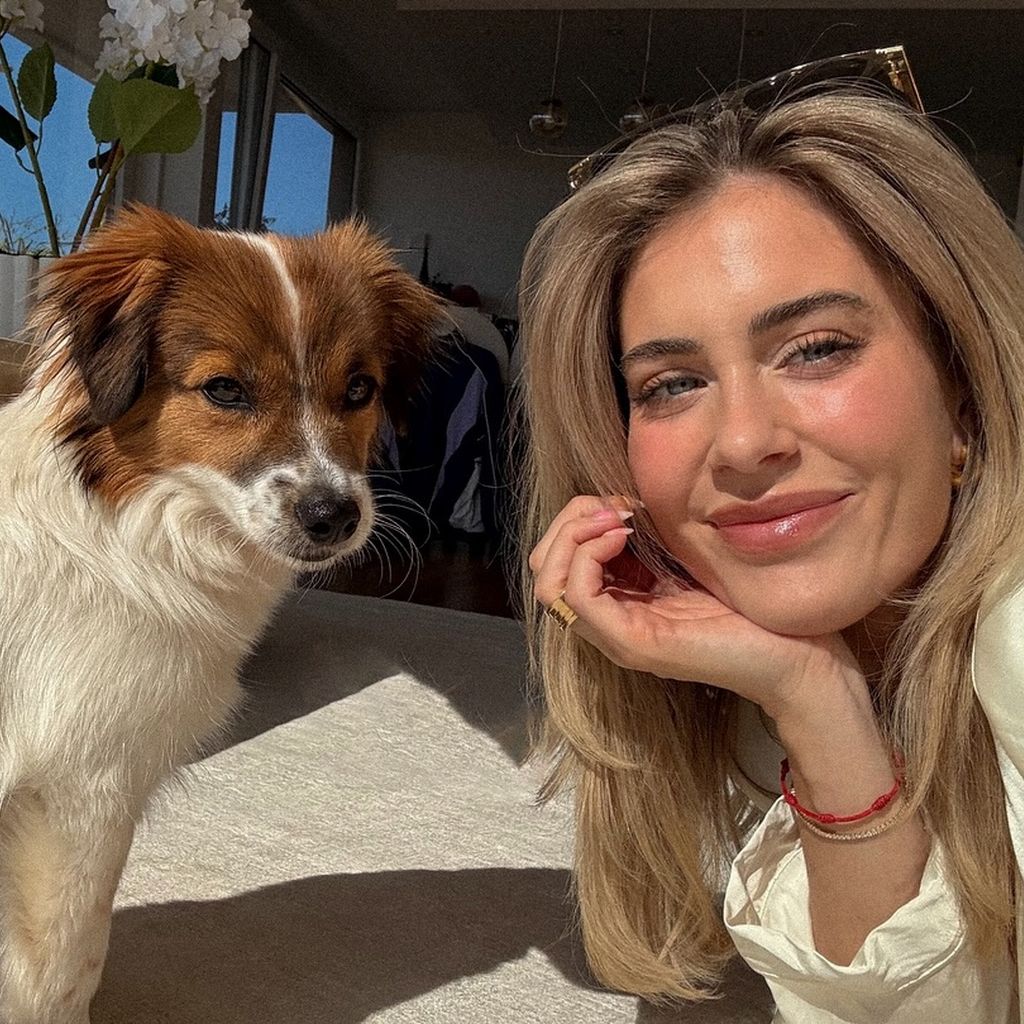 Mrs. Bella und ihr Hund Ernie