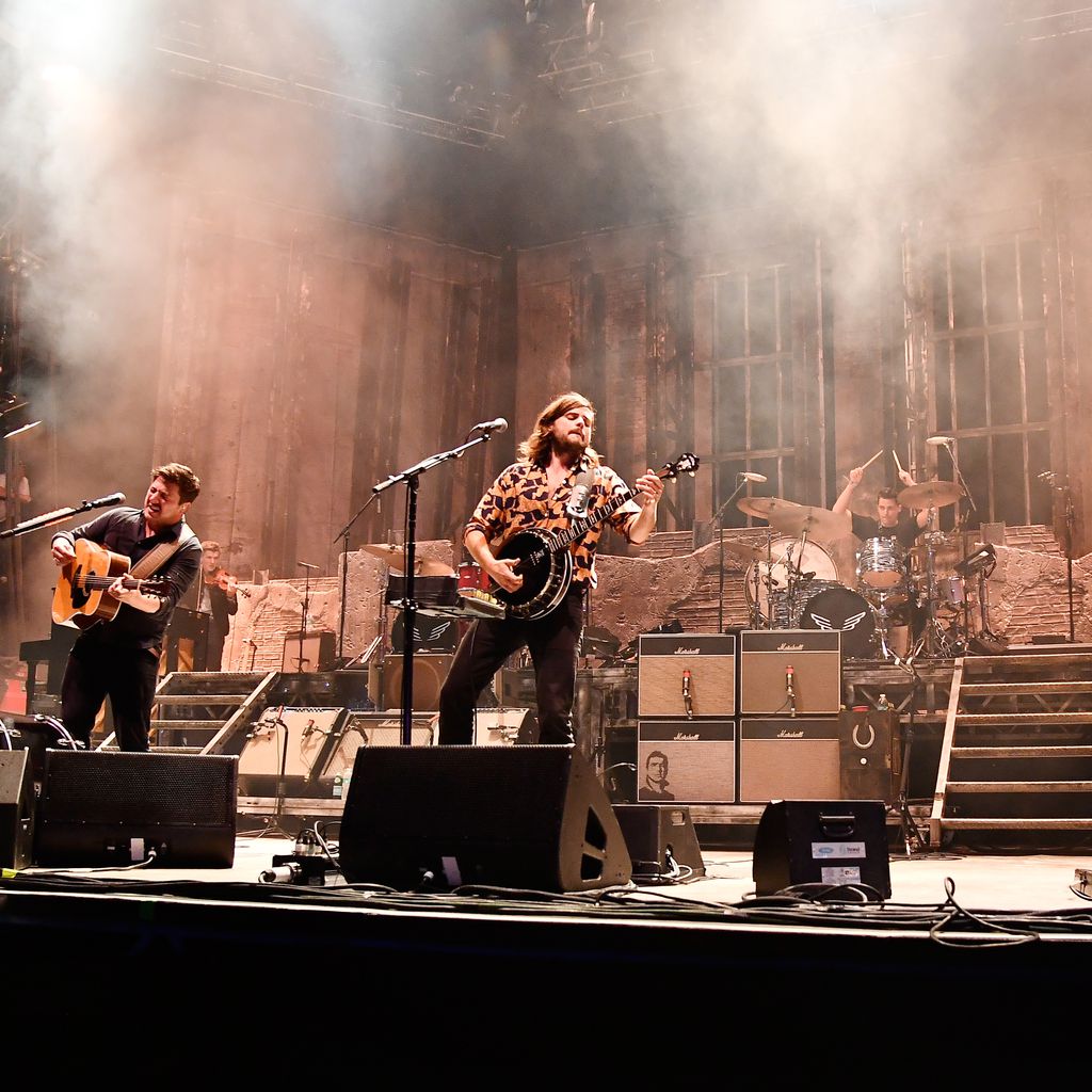 Mumford & Sons bei einem Konzert im Mai 2017