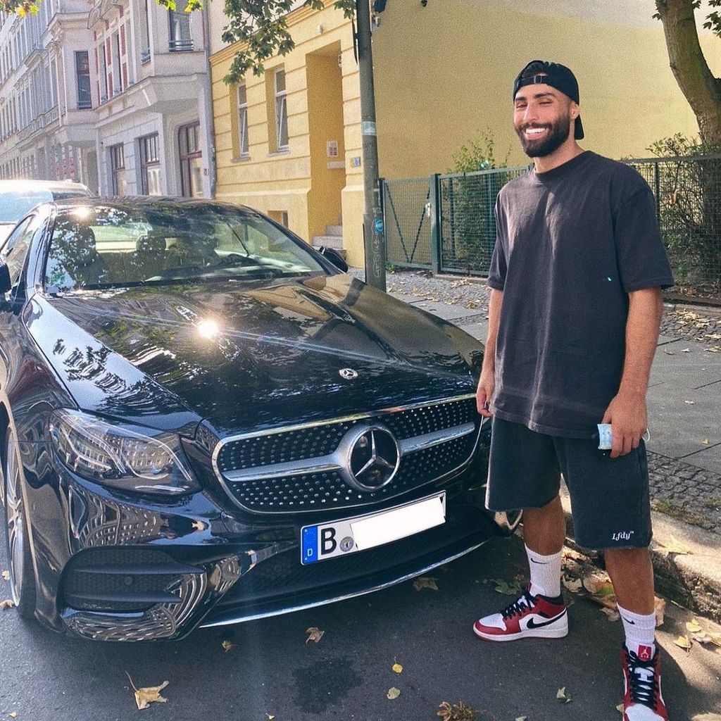 Nader Jindaoui, YouTuber und Fußballer
