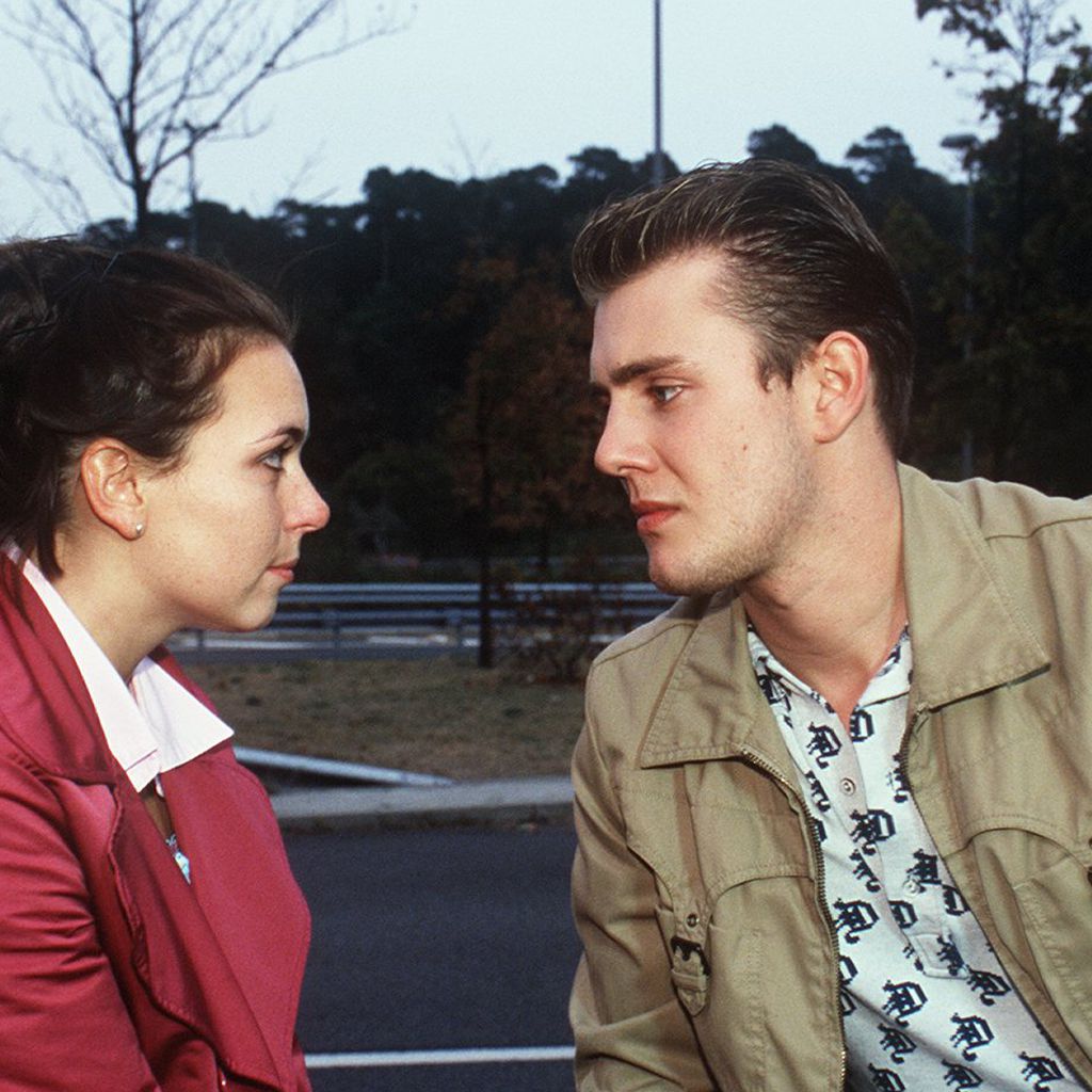Nadine Dehmel und Oliver Petszokat in einer Szene von GZSZ, 1999