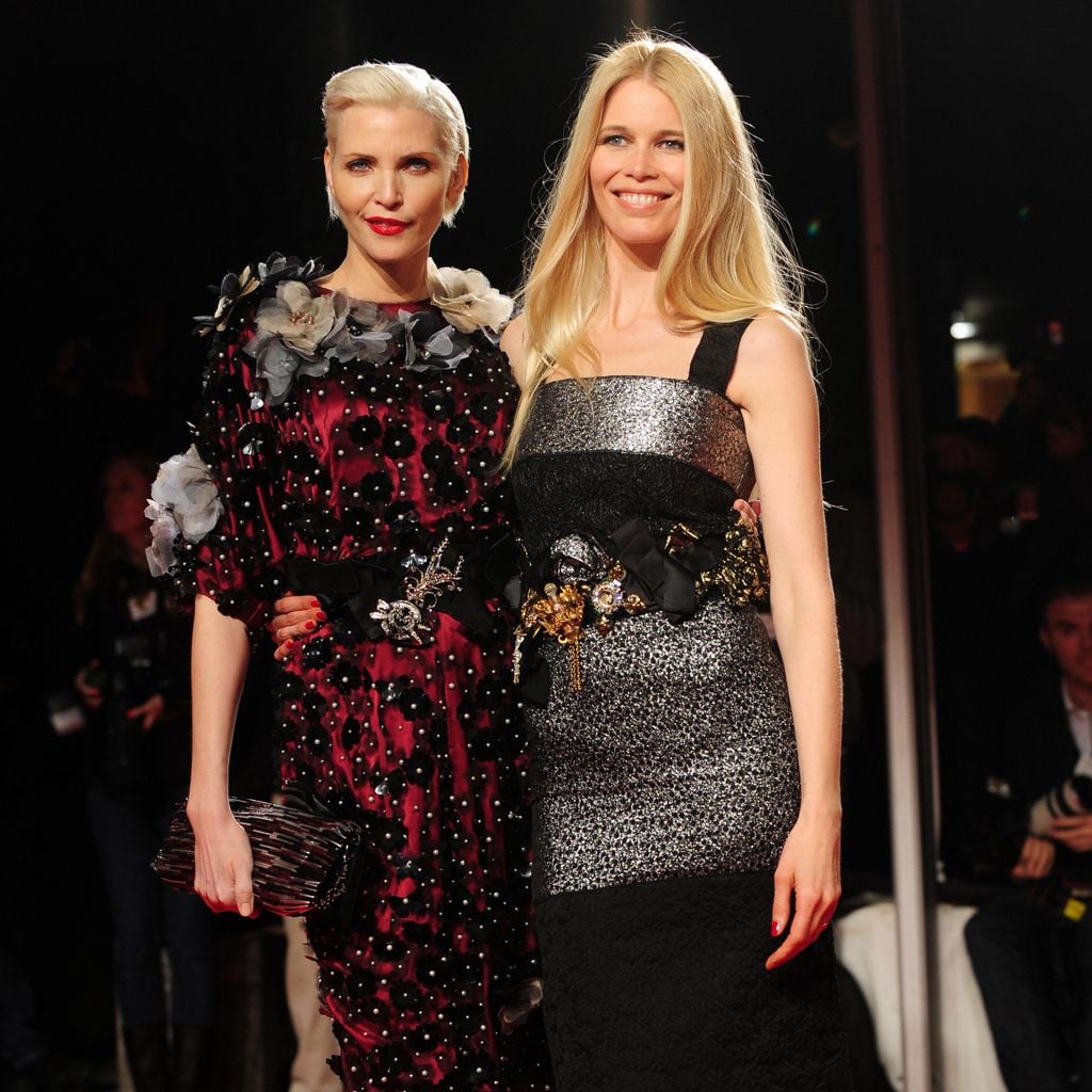 Nadja Auermann und Claudia Schiffer bei der Eröffnung der Ausstellung "Extreme Beauty in Vogue" in Mailand, 2009