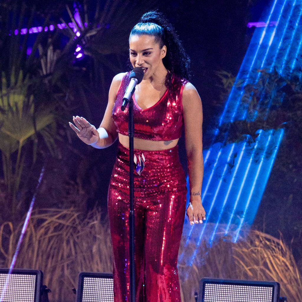 Nadja Benaissa, Sängerin