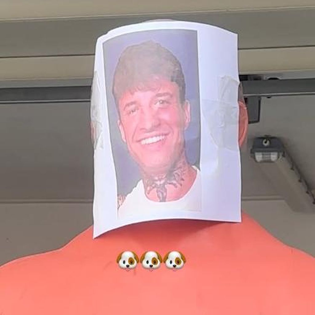 Nahaufnahme von Micha Klotz auf Marwin Klutes Box-Trainingspuppe