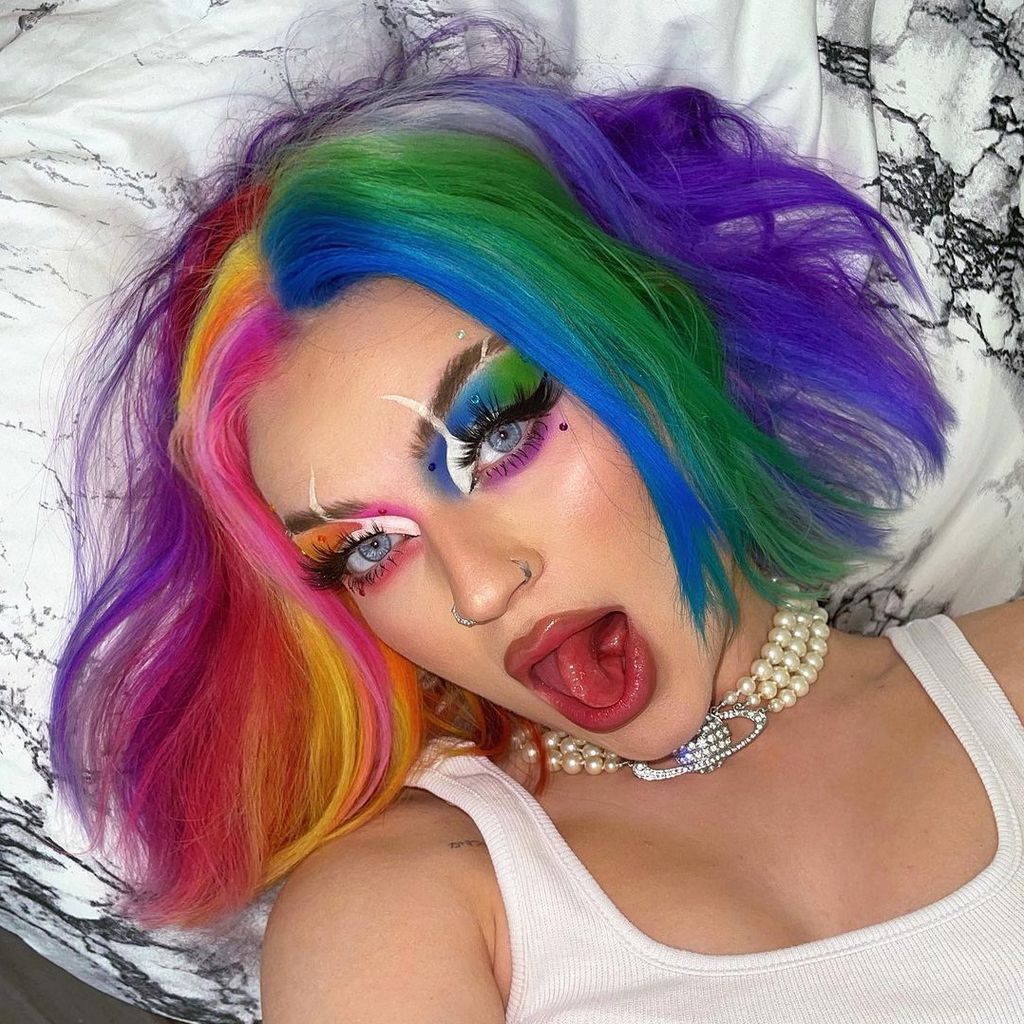 Webstar Naomi Jon