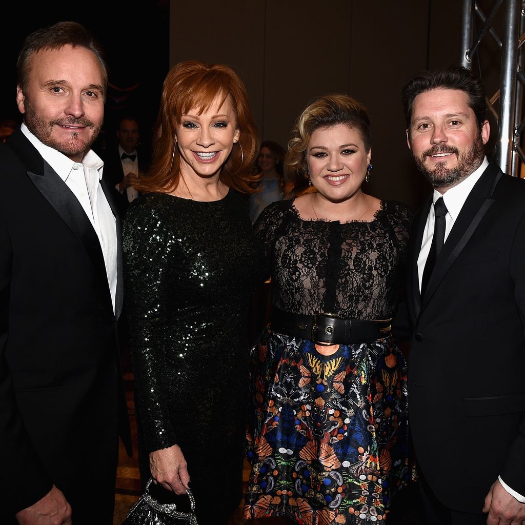 Narvel Blackstock, Reba McEntire, Kelly Clarkson und Brandon Blackstock, 2015