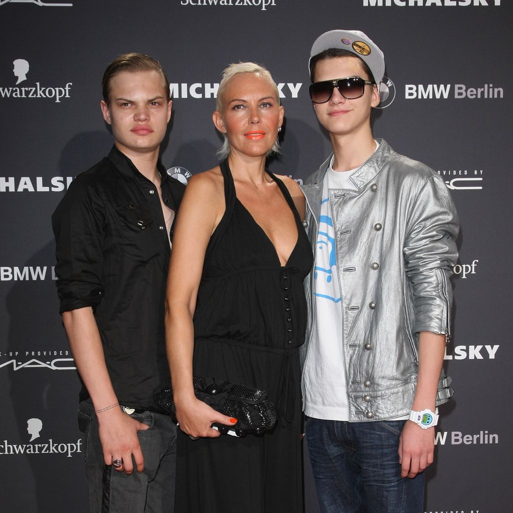 Natascha Ochsenknecht mit ihren Söhnen Jimi Blue und Wilson Gonzalez, 2009