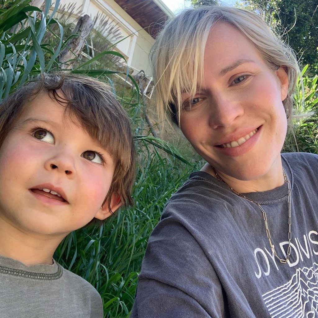 Natasha Bedingfield mit ihrem Sohn