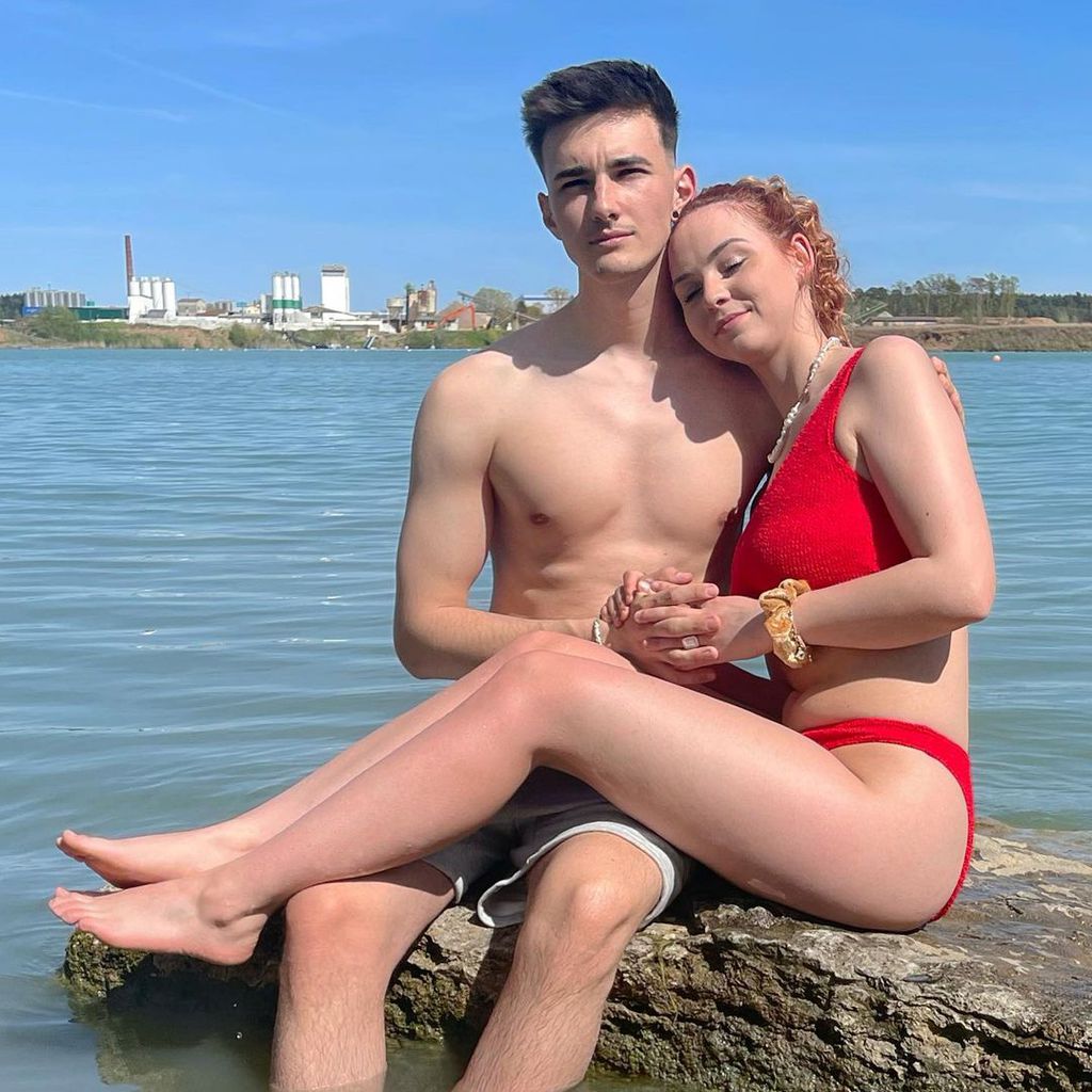 Nathan Goldblat und Annika Sofie im Urlaub