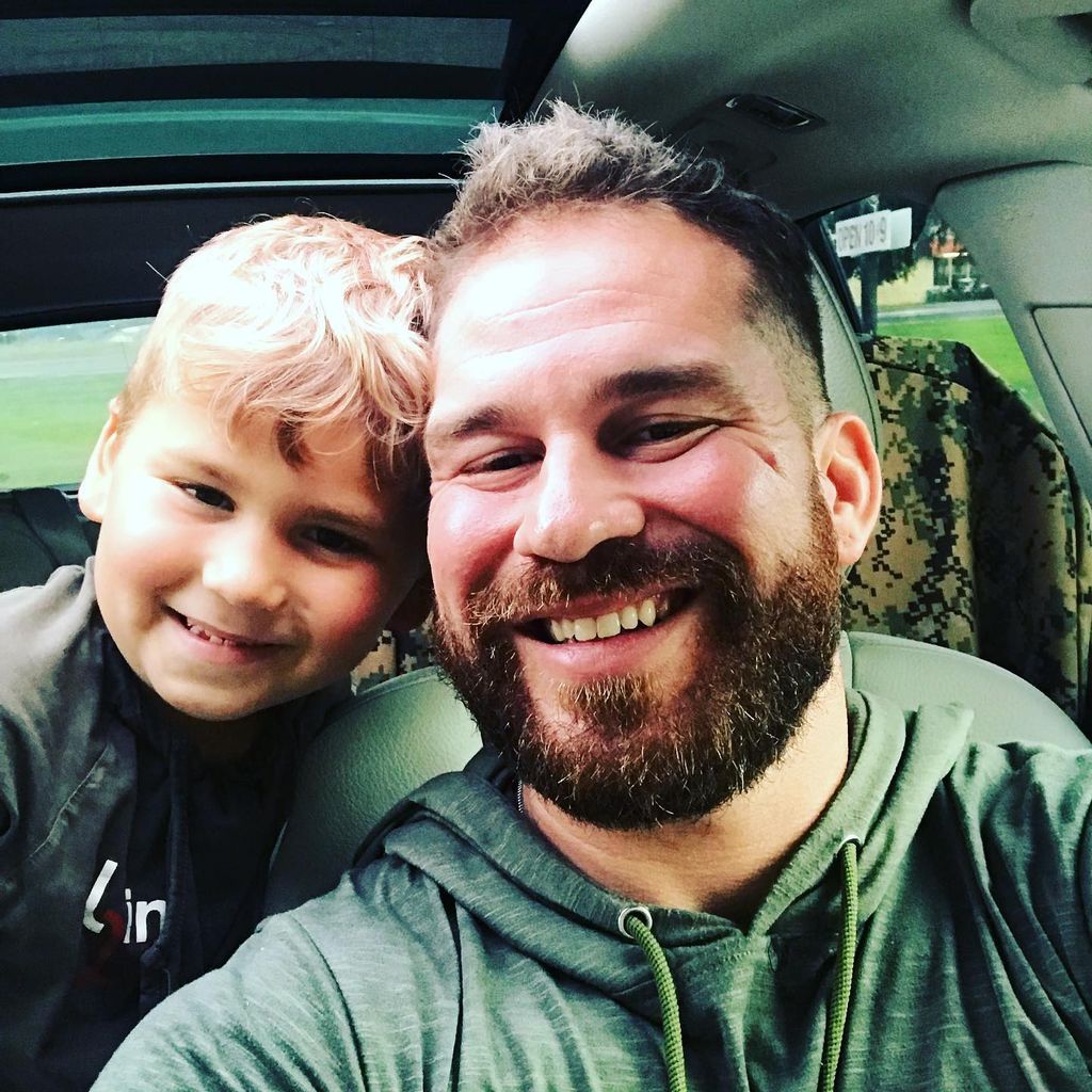 Realitystar Nathan Griffith mit seinem Sohn, August 2021