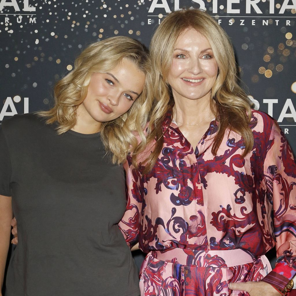 Nele Ludowig und Frauke Ludowig beim Jubiläum 55 Jahre Alstertal-Einkaufszentrum in Hamburg