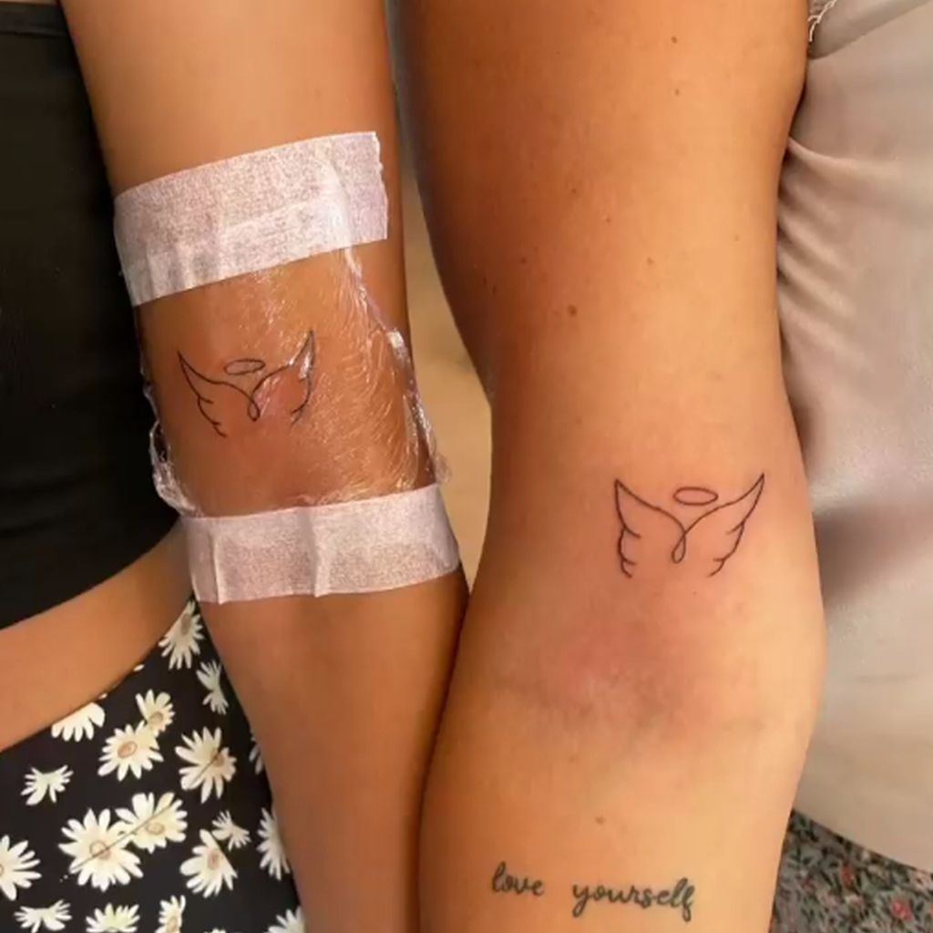 Neue Tattoos von Daniela Büchner und ihrer Tochter Jada