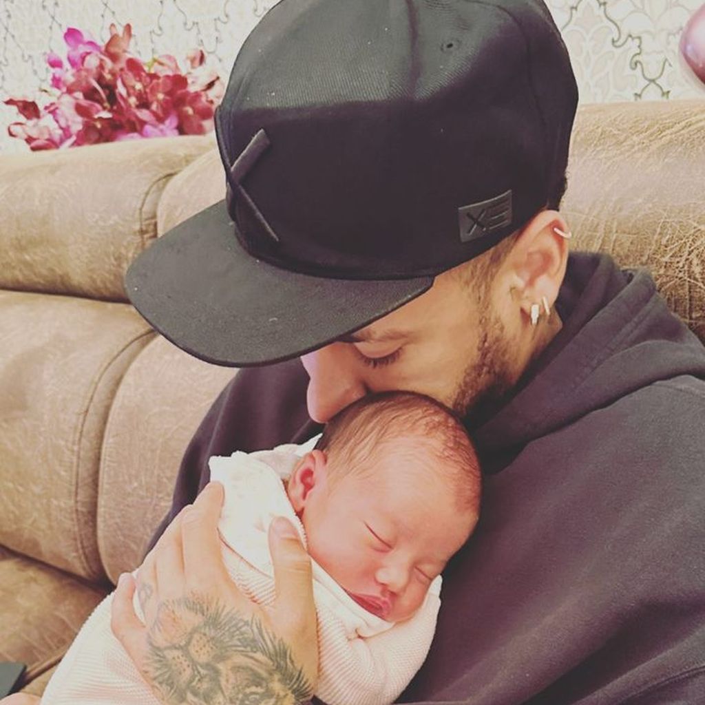 Neymar Jr. mit seiner Tochter, Oktober 2023