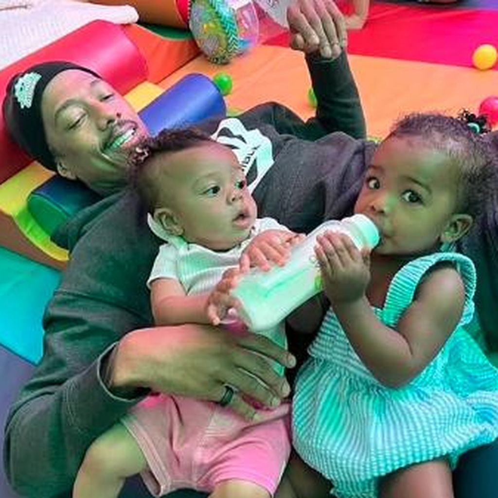Nick Cannon mit seinen Töchtern Halo und Onyx