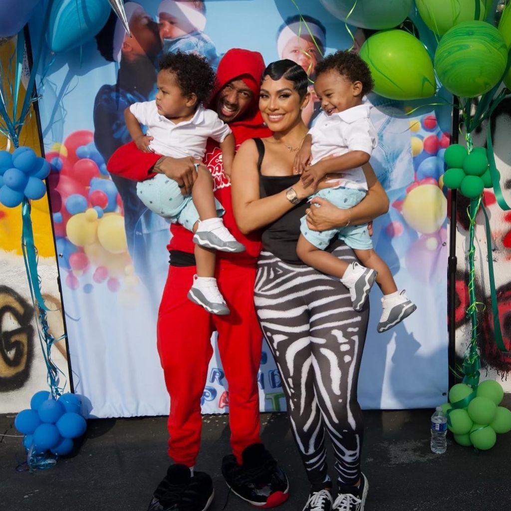 Nick Cannon und Abby De La Rosa mit ihren Söhnen Zillion und Zion