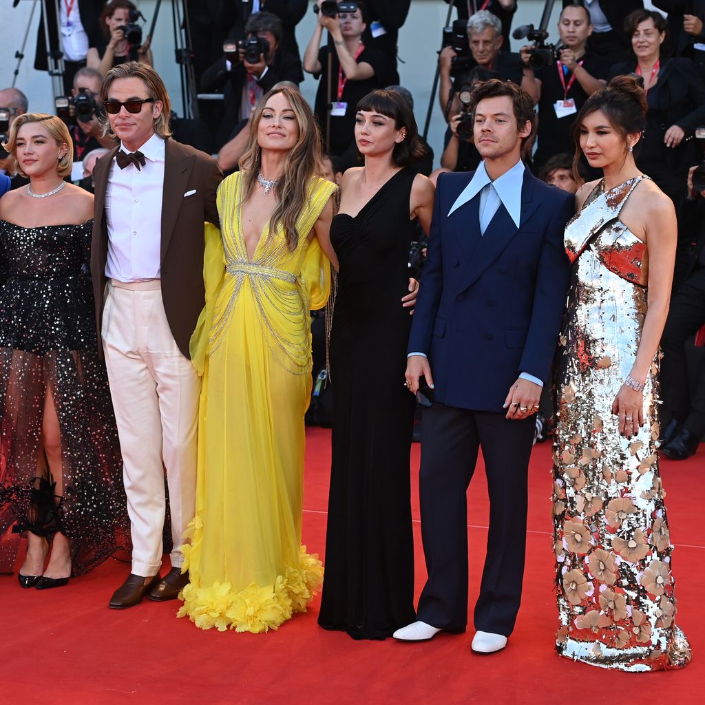 Nick Kroll, Florence Pugh, Chris Pine, Olivia Wilde, Sydney Chandler, Harry Styles und Gemma Chan