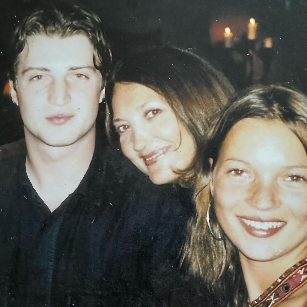 Nick und Kate Moss mit ihrer Mutter Linda