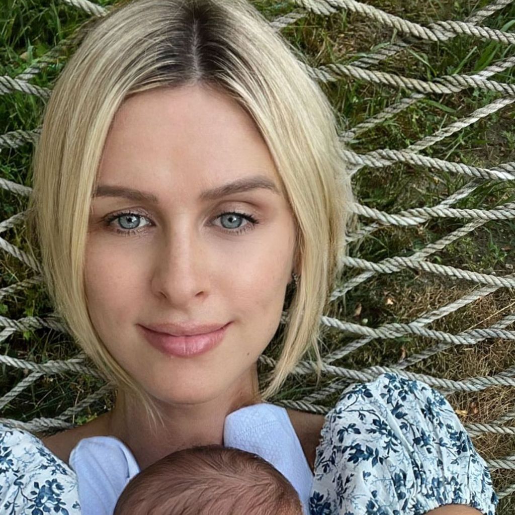 Nicky Hilton mit ihrem Sohn, Juli 2022