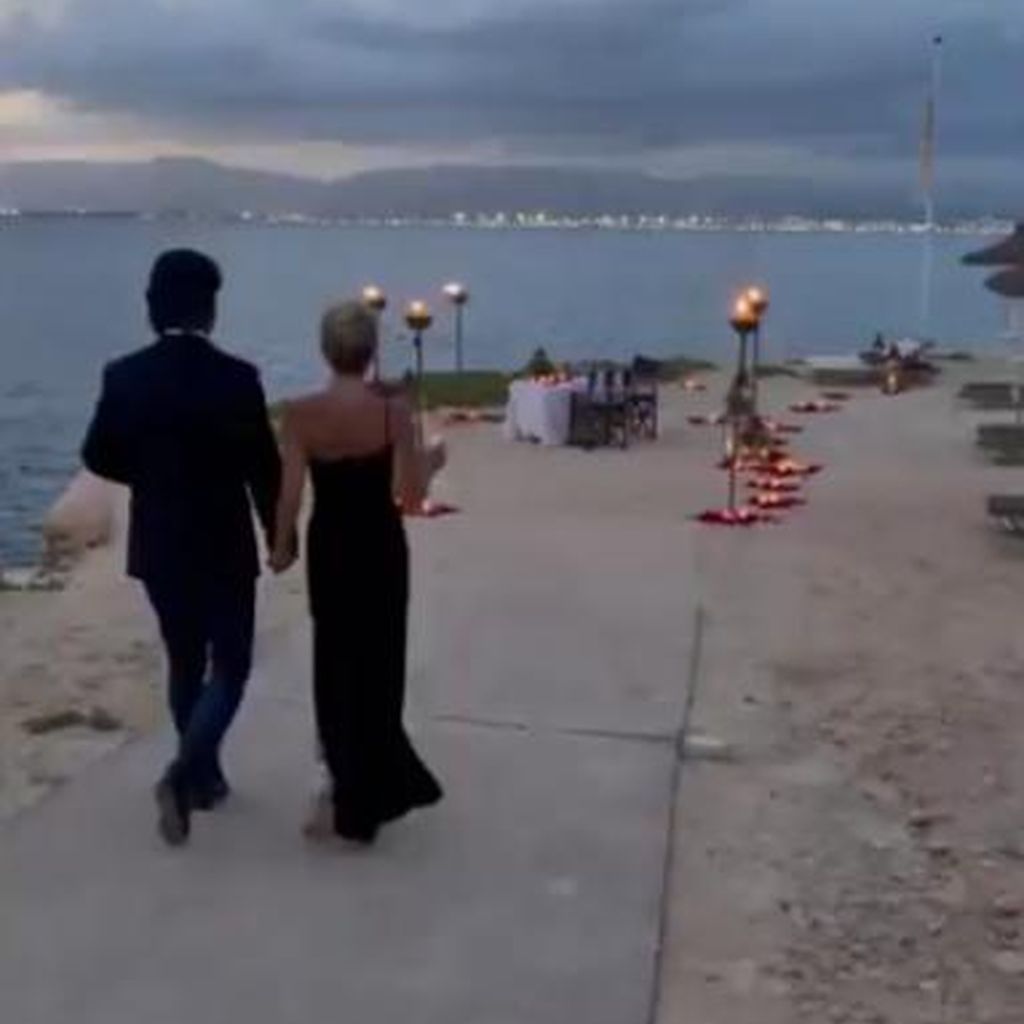 Moderatorin Sylvie Meis (r.) und ihr Ehemann Niclas Castello im Februar 2022