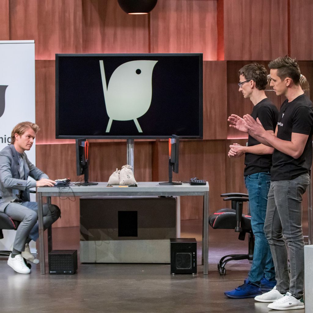 Niko Rosberg und die Gründer Dominik und Patrick Schmalzried bei "Die Höhle der Löwen"