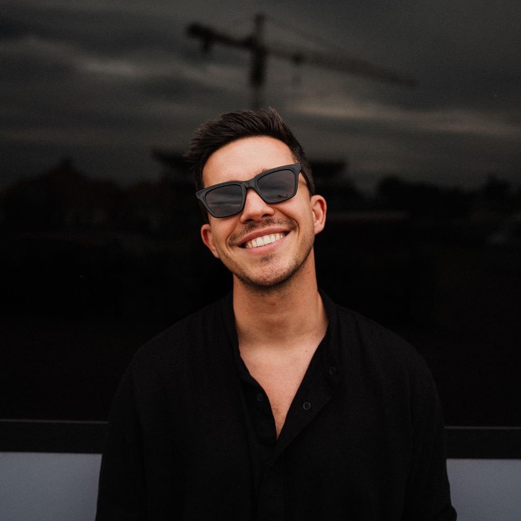 Nico Santos, Musiker