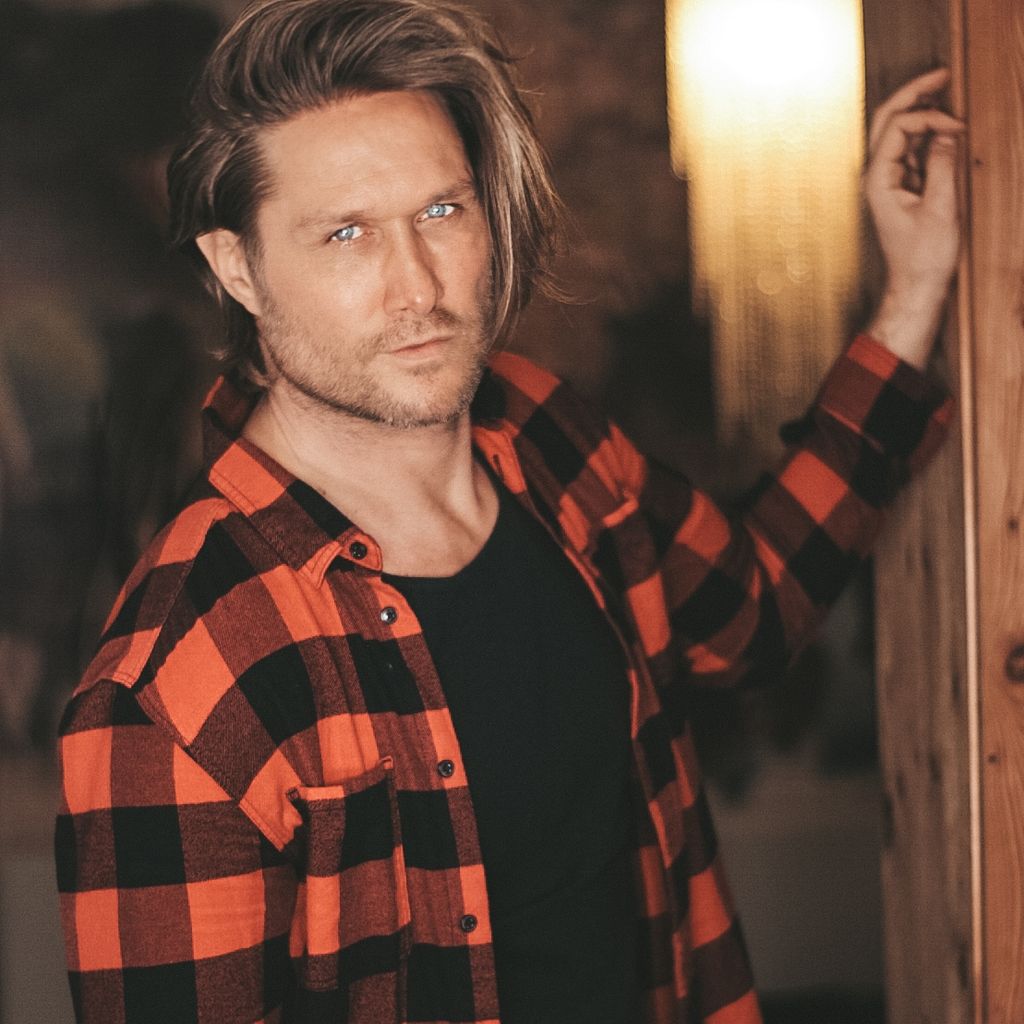 Nico Schwanz, Model