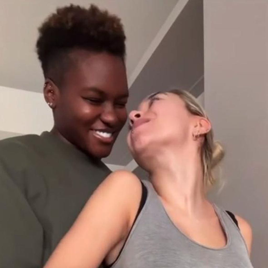 Sportlerin Nicola Adams mit ihrer Partnerin Ella Baig
