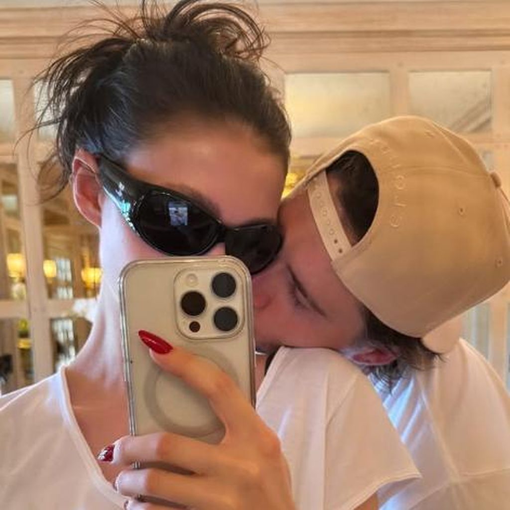 Nicola und Brooklyn Peltz-Beckham, Juli 2025