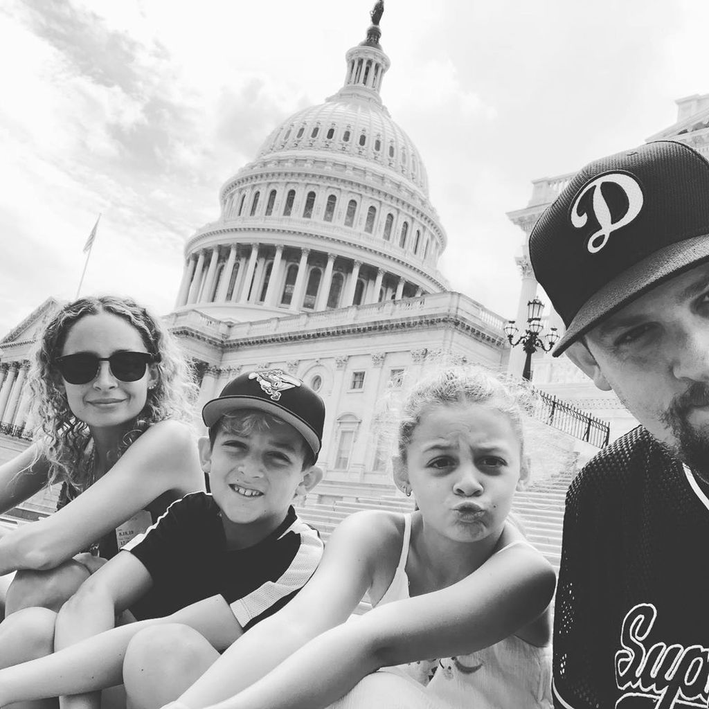 Nicole Richie, Sparrow, Harlow und Joel Madden