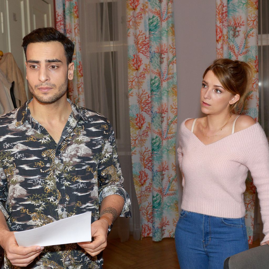 Nihat (Timur Ülker) und Lilly (Iris Mareike Steen) in einer GZSZ-Szene