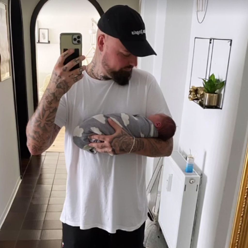 Nik Schröder mit seiner Tochter