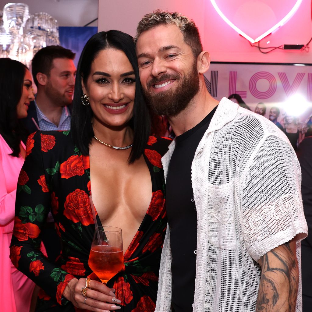 Nikki Garcia und Artem Chigvintsev im November 2023