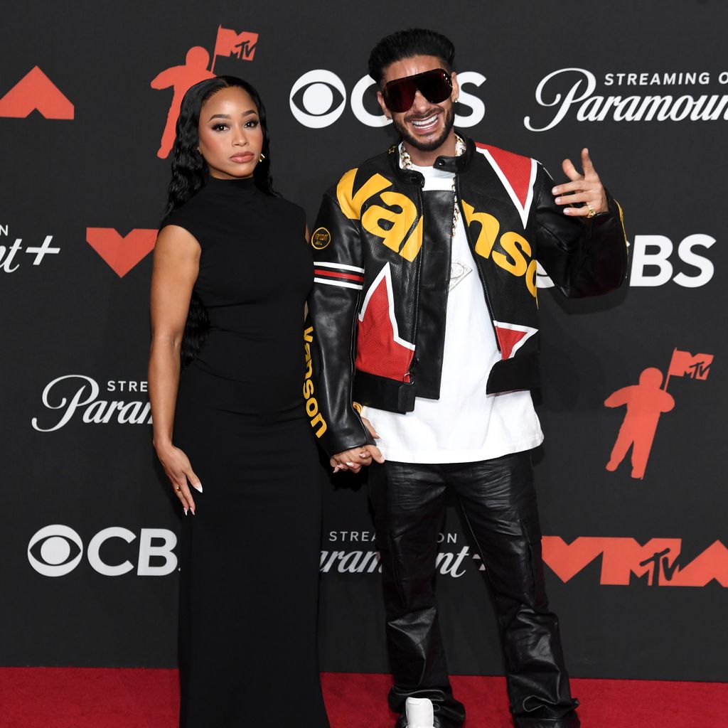 Nikki Hall und DJ Pauly D bei den MTV Video Music Awards 2025 in der UBS Arena in Elmont, New York