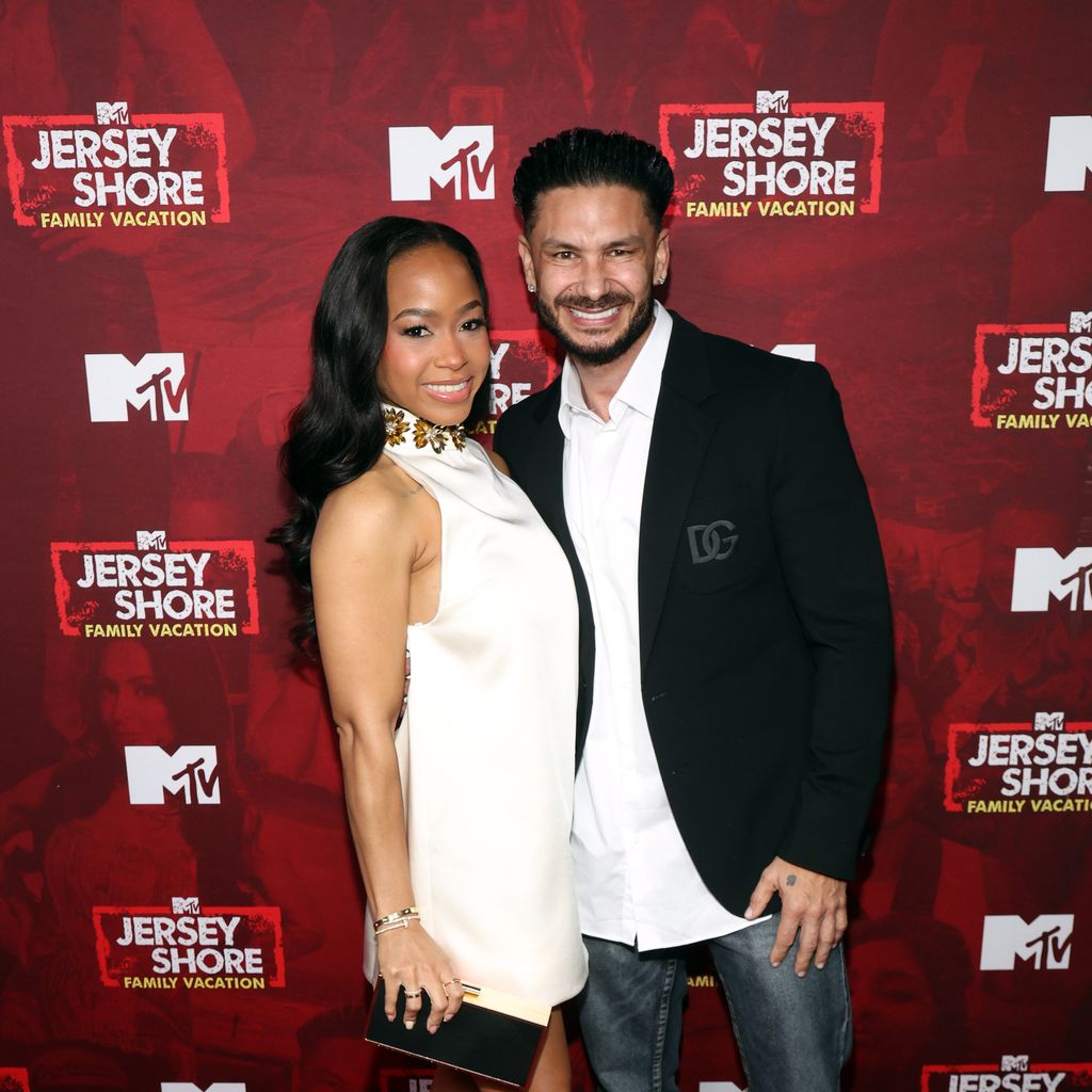 Nikki Hall und Pauly D bei der Premiere von Jersey Shore Family Vacation in New York City
