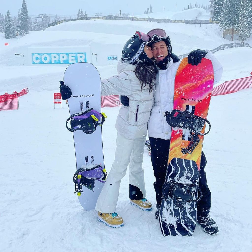 Nina Dobrev und Shaun White im Winterurlaub, Januar 2022